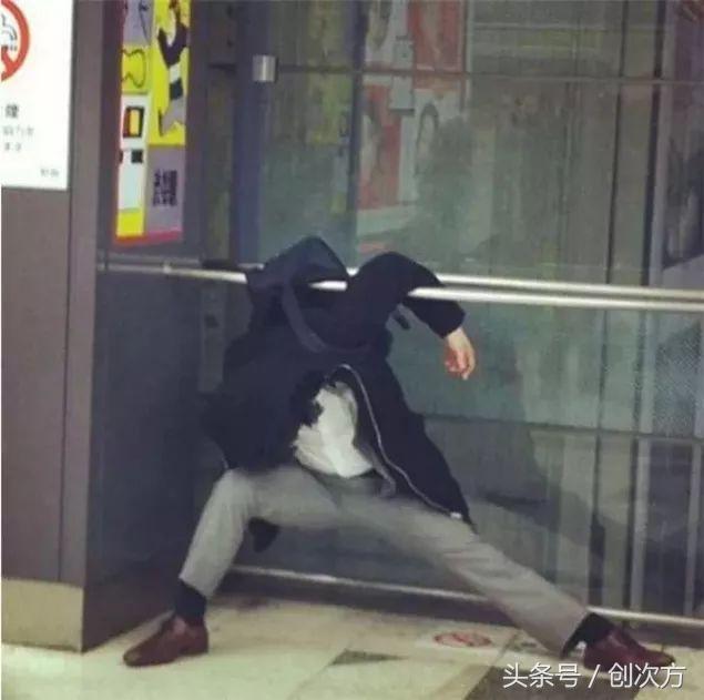 模拟月球行走,模拟月球失重