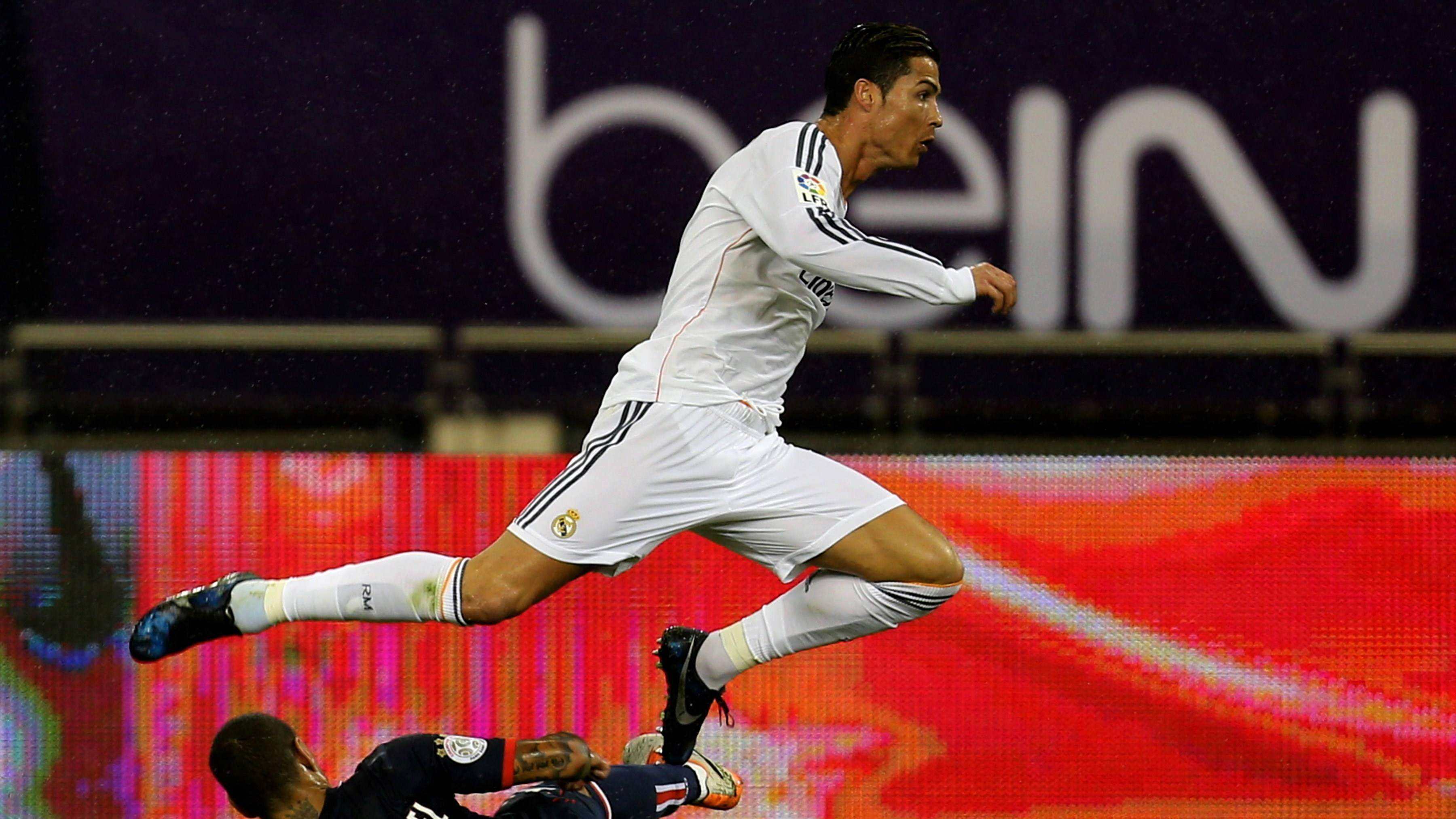 为什么c罗喜欢穿长袖球衣,为什么c罗不踢欧洲杯了