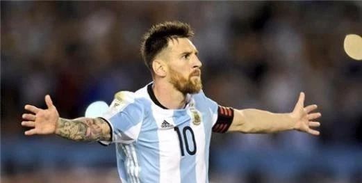 梅西为什么能成为足球巨星,梅西从少年到如今绿茵场上的球王