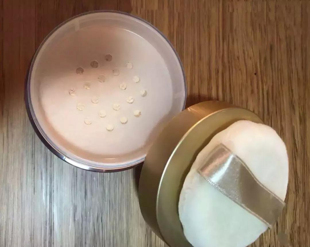 8款超好用的定妆散粉,让你的妆容从早到晚都精致!