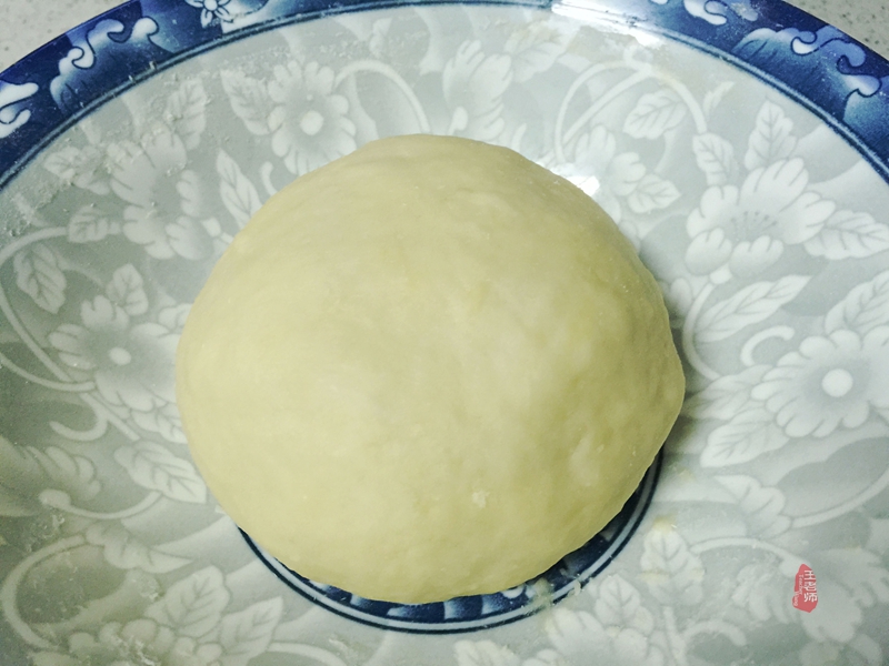 正宗酥香小油条,小油条香酥蓬松的做法用膨松剂