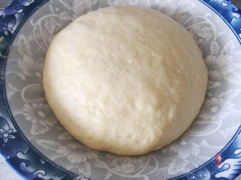 正宗酥香小油条,小油条香酥蓬松的做法用膨松剂