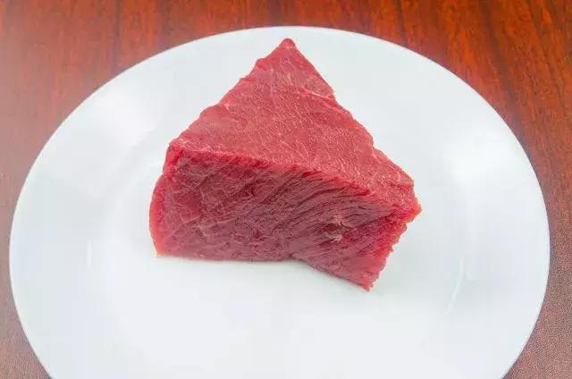 啤酒炸鸡配啤酒,炸鸡啤酒的最佳搭配