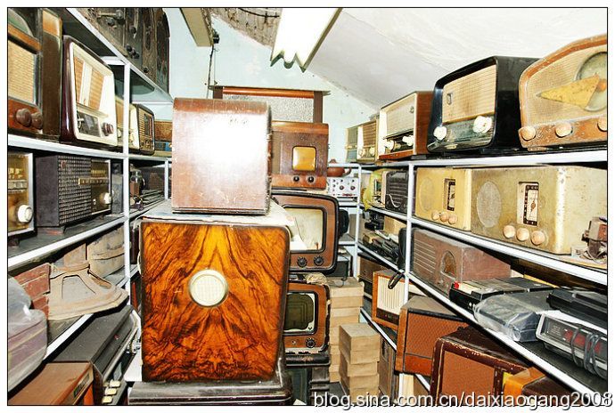 中国老单管收音机收藏,凌万春民间艺术作品