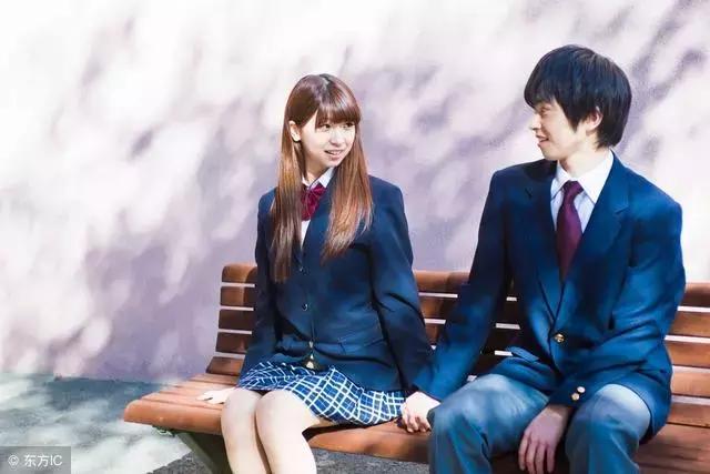 20条爱情虐心句子说说心情,句句心痛,失恋的人看完必哭