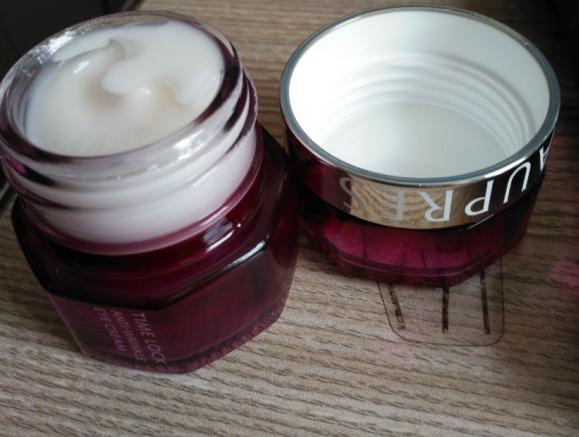 欧珀莱时光锁紧致弹润补水保湿,欧珀莱时光紧致抗皱眼霜适合年龄