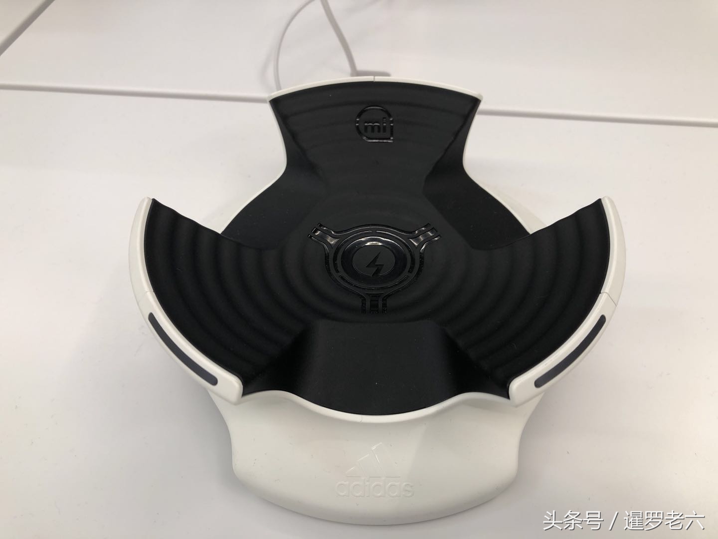 在俄罗斯偶遇菲多,adidas的足球多少钱