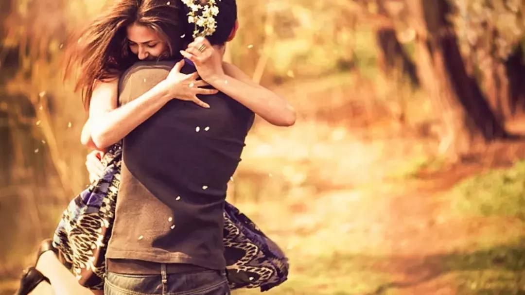 得不到的被偏爱的都有恃无恐,得不到的永远在骚动被偏爱