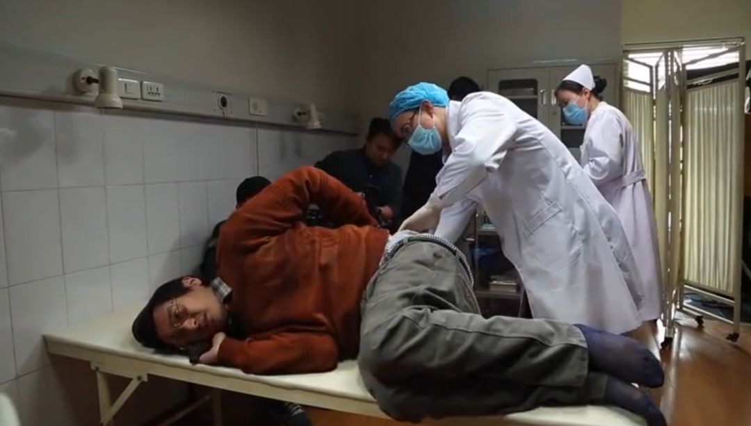 他承包了《我不是药神》一半的泪点,居然还有人给他差评?!