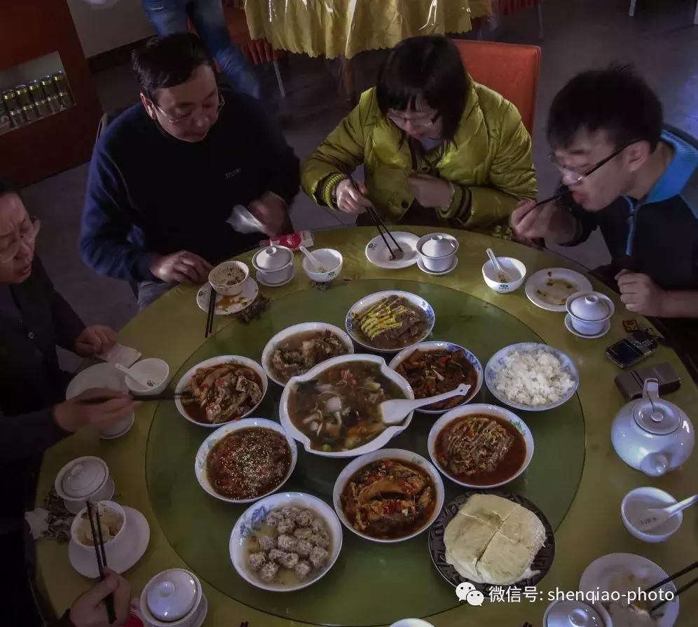 九碗三行子奇台,回族人的九碗三行子是啥