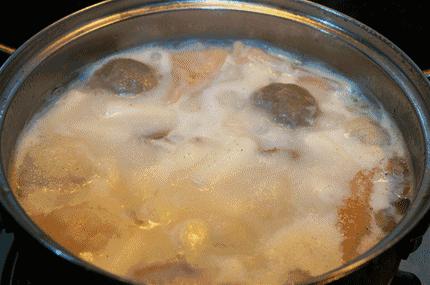 正宗好吃的火锅底料配方,秘制火锅底料配方和熬制方法