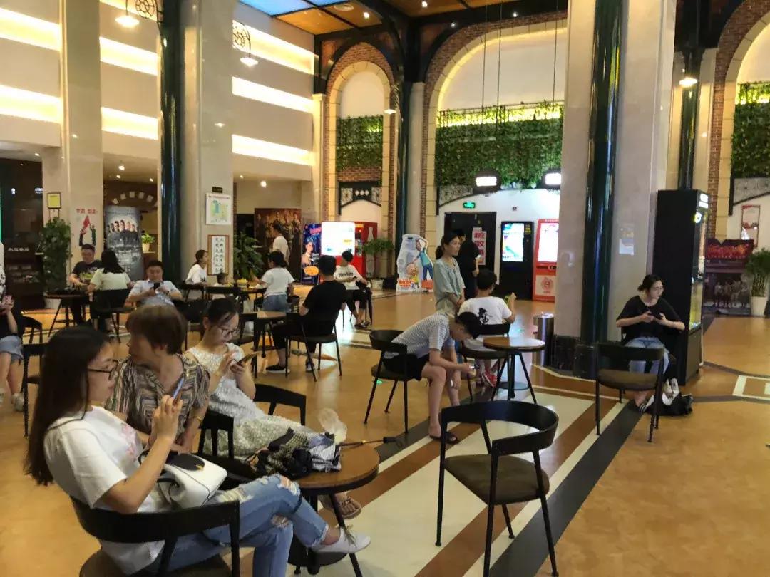 诸暨电影院今日电影票价,诸暨可以躺着看的电影院