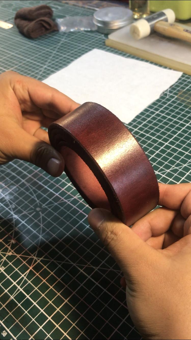 很厚的牛皮腰带制作过程,自己怎么做牛皮腰带