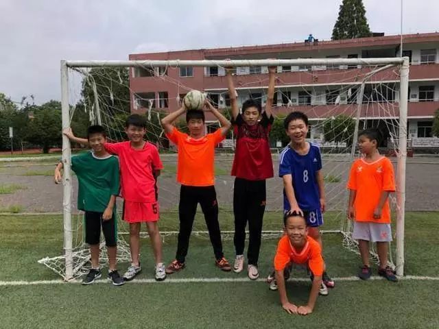 诸暨小学足球队,诸暨小学生足球队