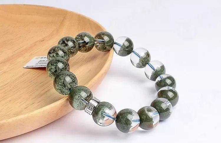 总觉得手腕空落落?那是因为你还缺个水晶手链!