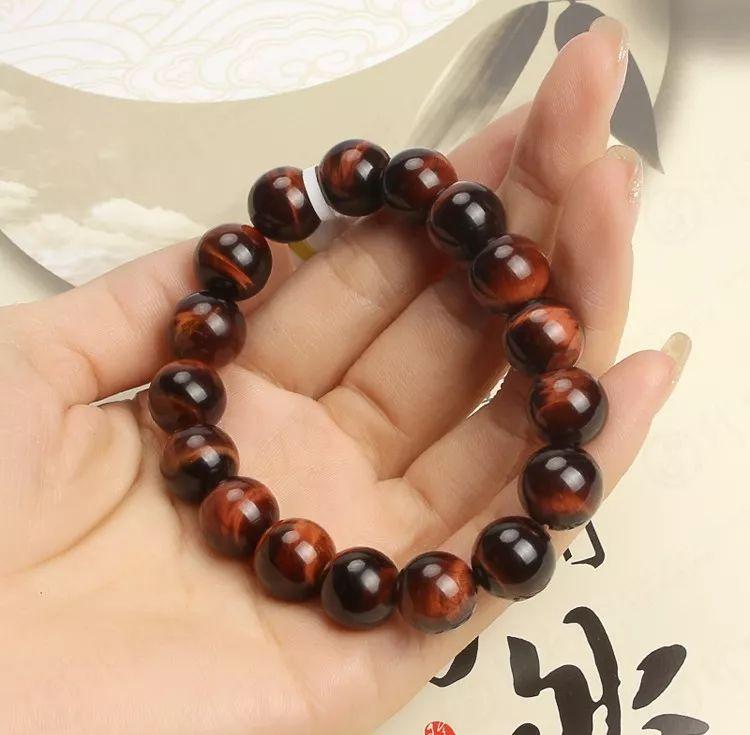 总觉得手腕空落落?那是因为你还缺个水晶手链!