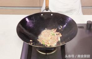 小河虾补虚通乳,吃中药可以吃小河虾