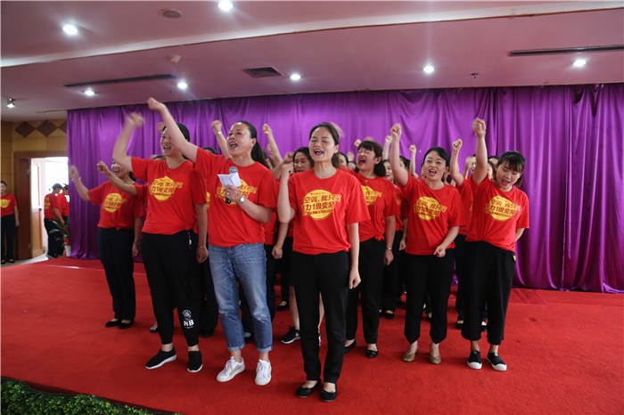 引爆年中消费热潮钜惠阜城阜阳商厦年中庆火热开启