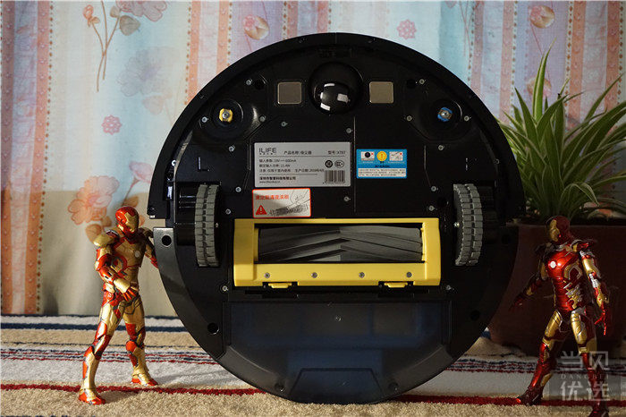 ILIFE智意X787——好玩又实用，灰尘垃圾一扫光