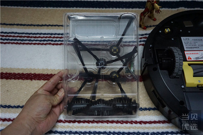 ILIFE智意X787——好玩又实用，灰尘垃圾一扫光