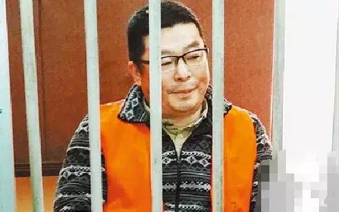 《我不是药神》爆了，背后的真实事件当年震惊全国