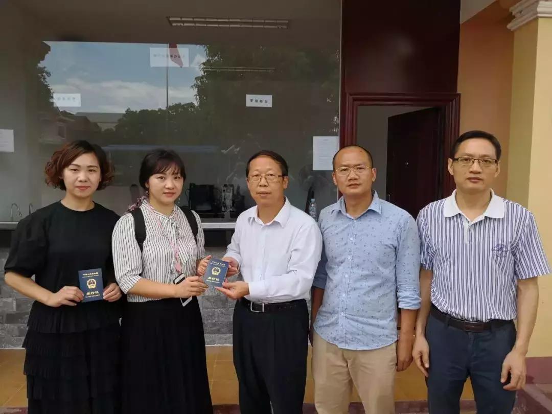 在泰国护照被抢了怎么办,柬埔寨暹粒中国大使馆办理旅行证