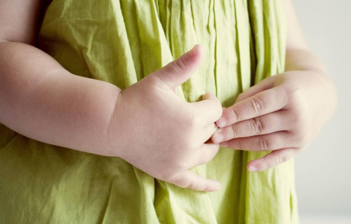 如果孩子经常有这3种表现，那可能“长蛔虫”了，宝妈可别大意了