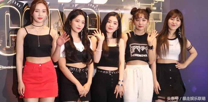 6大人气韩团中国台湾开唱,防弹少年团自制手幅献粉丝超暖心!