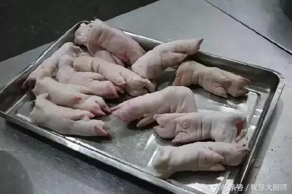 大厨分享300斤卤水牛肉详细教程,怎样调制各种卤水