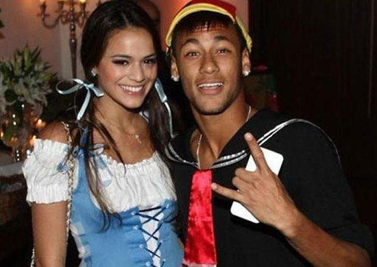 内马尔和梅西结婚了吗,梅西老婆和内冬尔是什么关系