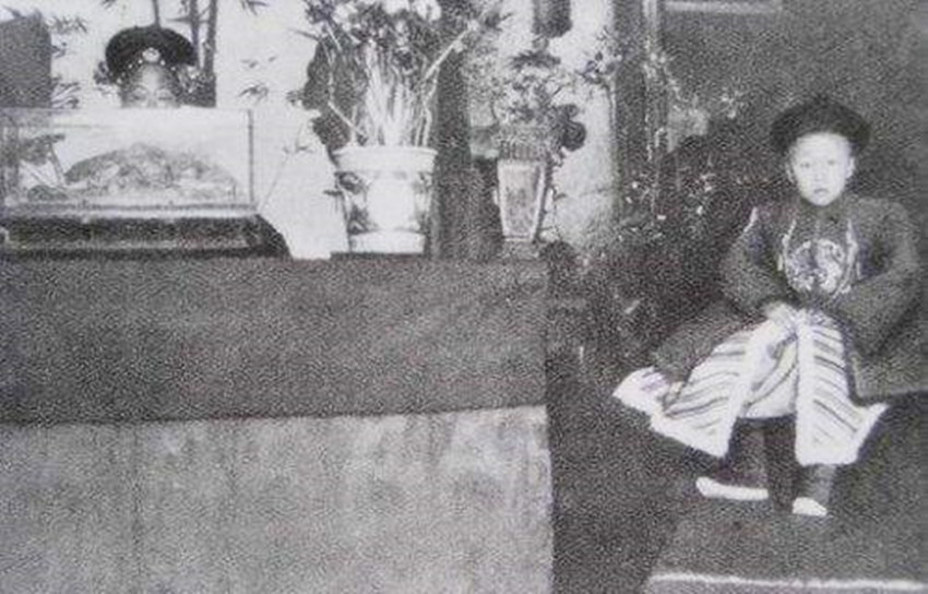 清朝皇子的一天是怎么度过的,为什么清朝的皇子们都不让吃太饱