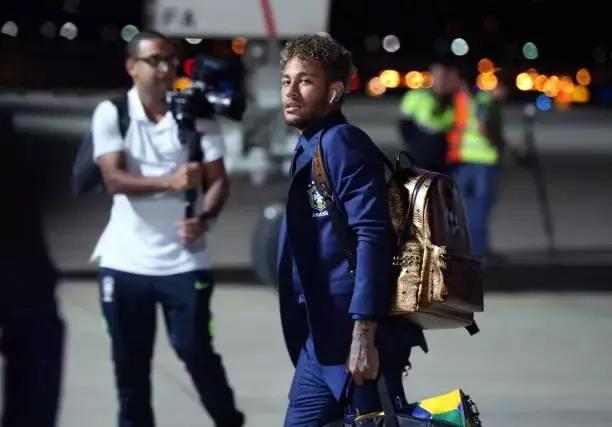 内马尔c罗梅西三人球衣,2018年世界杯c罗梅西内马尔