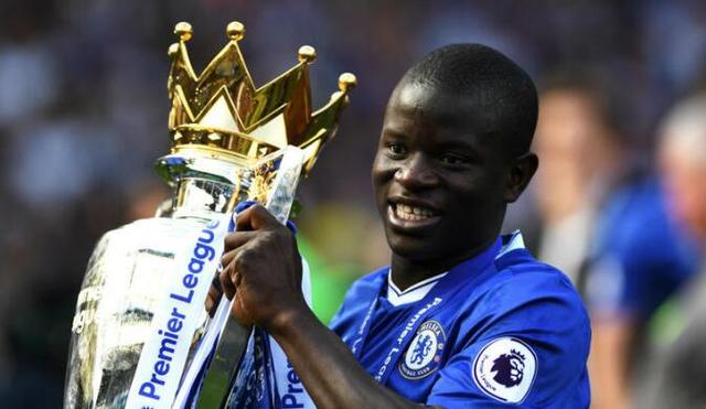 法国队两个亿的前锋,法国队两大边锋姆巴佩登贝莱