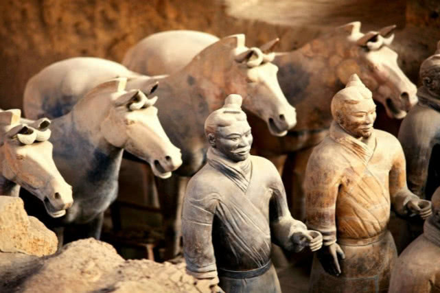 一件被明令禁止出国展览的兵马俑，专家看到该俑的脸也无法解释