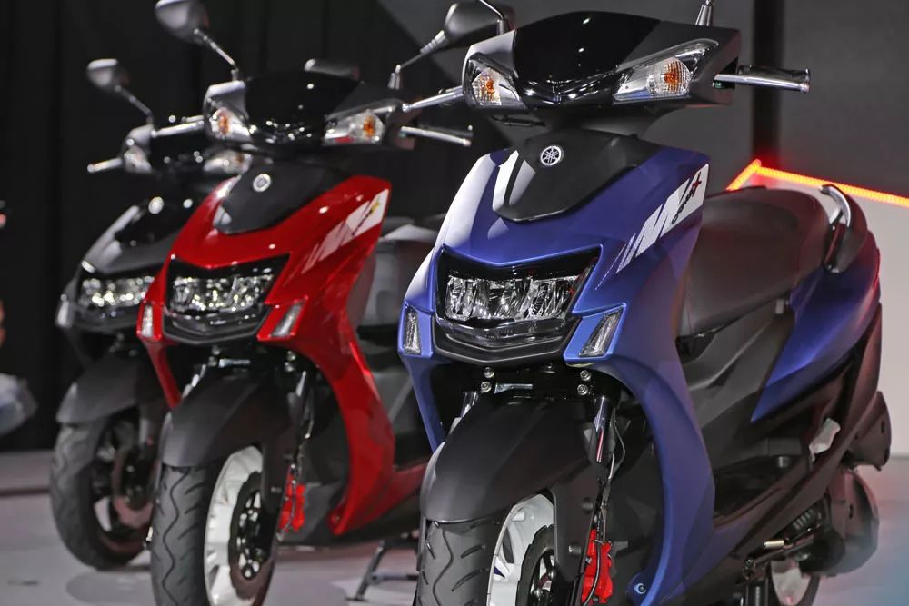 雅马哈劲战2024款最新款试驾测评,雅马哈最新踏板劲战第五代abs