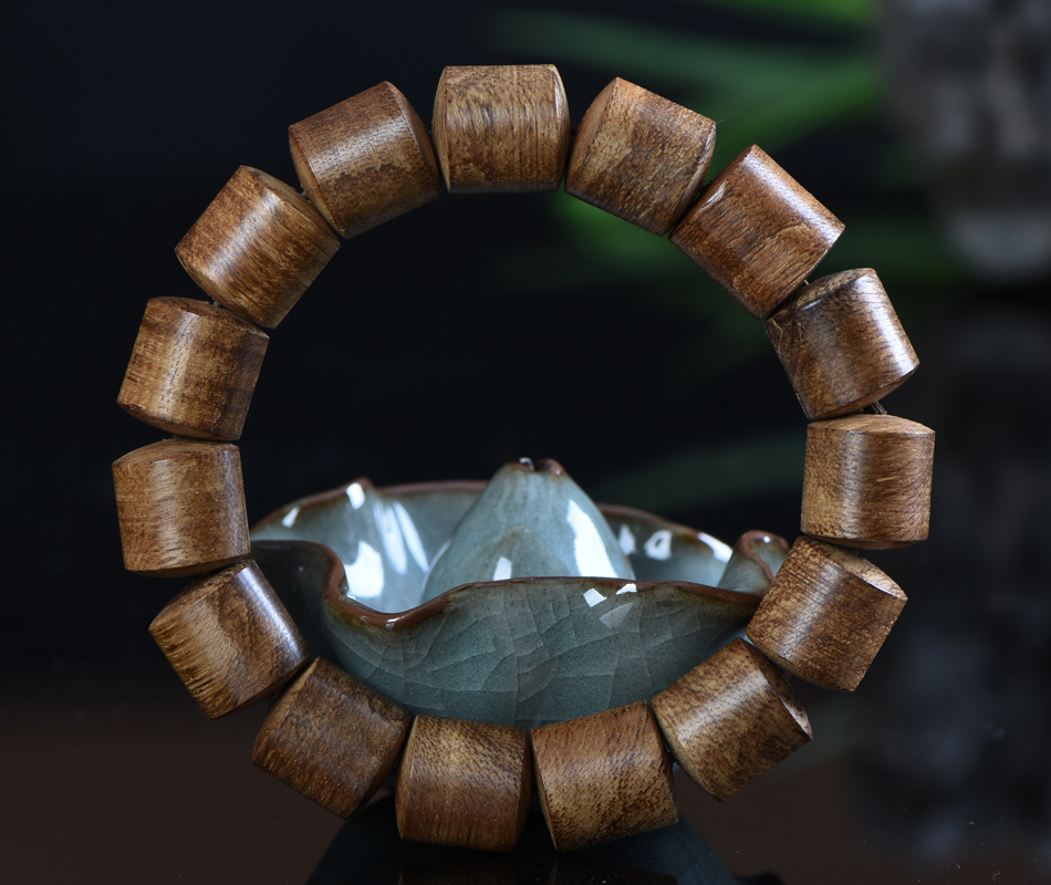 随形沉香手串值得买吗,随形沉香手串真假区分