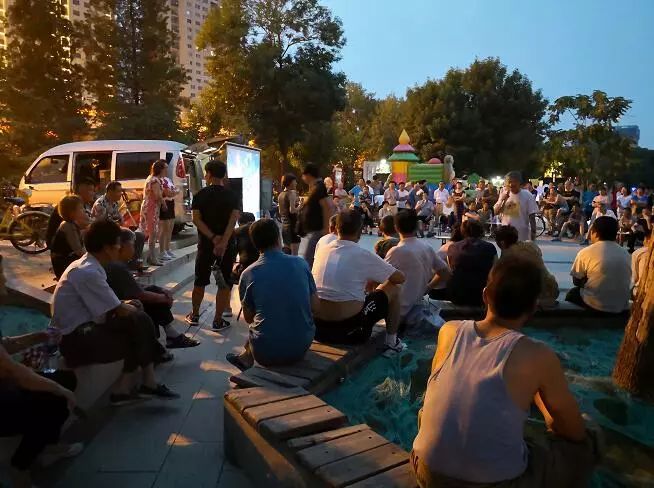 王顶堤桥下露天卡拉OK太吵了！一中心医院住院病人怒打110