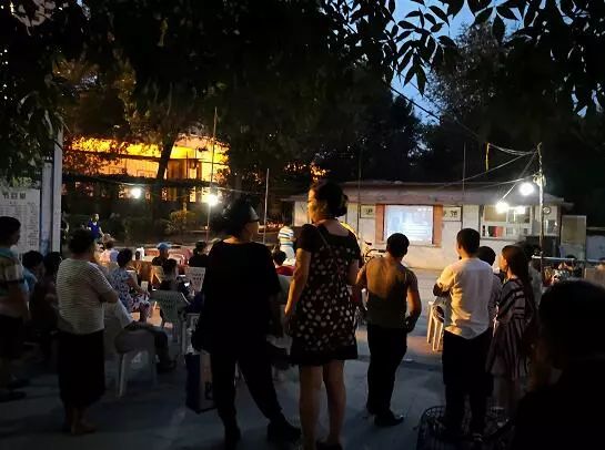 王顶堤桥下露天卡拉OK太吵了！一中心医院住院病人怒打110