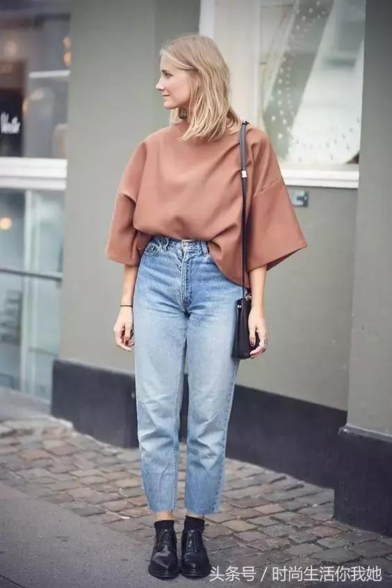 束脚裤搭配女对腿型有要求吗,牛仔裤裤型适合什么样的腿型