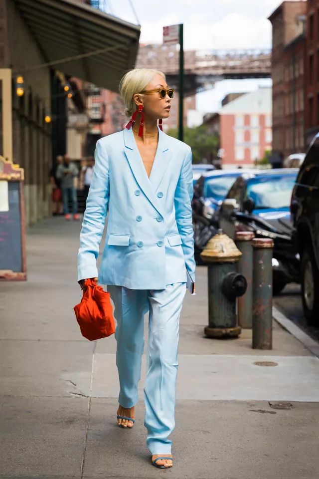 胸不平何以安天下什么意思,胸不平何以平下一句