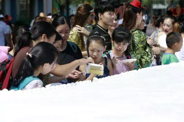 「滨海鲜闻」夜太美，我们“城会玩”！这一定是你不认识的滨海