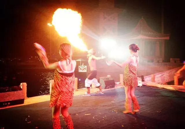 「滨海鲜闻」夜太美，我们“城会玩”！这一定是你不认识的滨海