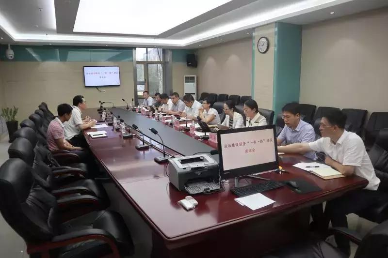 省政府法制办张波副主任一行莅临我委检查指导工作