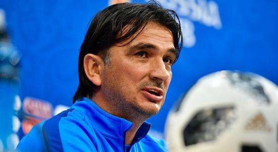 英超足球最新资讯,恩里克谈西班牙缺前锋