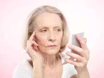 高度近视引起的飞蚊症怎么治疗,高度近视引起的飞蚊症很严重