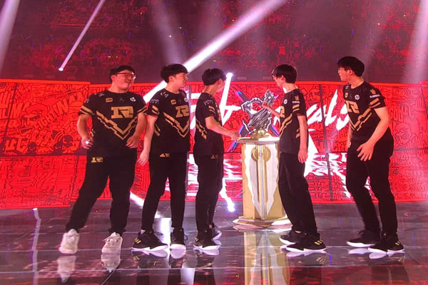 洲际对抗赛lpl对阵lck结果,lpl洲际赛大胜lck