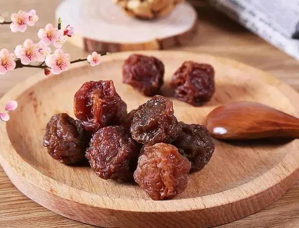 随便一出门就可以买到的好吃美食,好吃又便宜的进口小零食