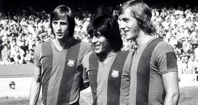 足坛三人最佳梅西内马尔c罗,足球最佳阵容梅西c罗罗本