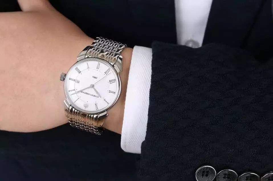 天梭美度浪琴哪个档次高,浪琴天梭美度女表哪个好