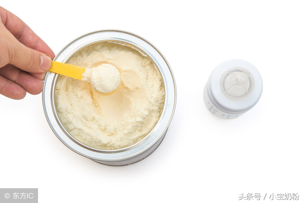 如何防止奶粉潮湿结块,袋装奶粉老是粘勺怎么办